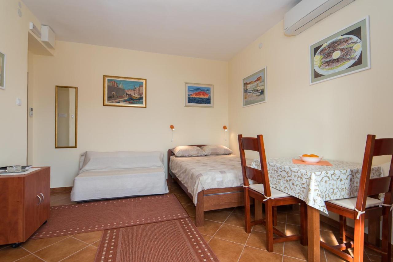 Apartment Pulastar Дубровник Екстериор снимка